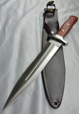 Jagdmesser / Hirschfänger: Parforce „Boar Hunter“, beidseitig geschliffen, incl. Lederscheide!
